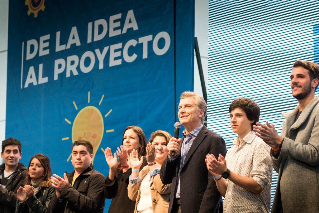 Macri y Stanley presentaron Microcréditos para Jóvenes