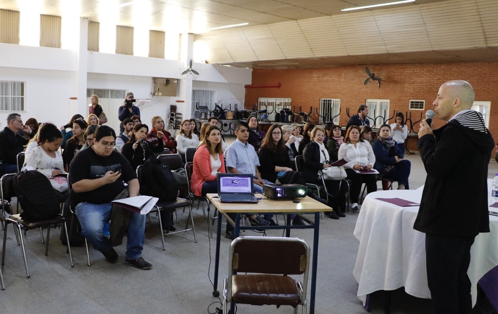 Capacitación a docentes de Pilar