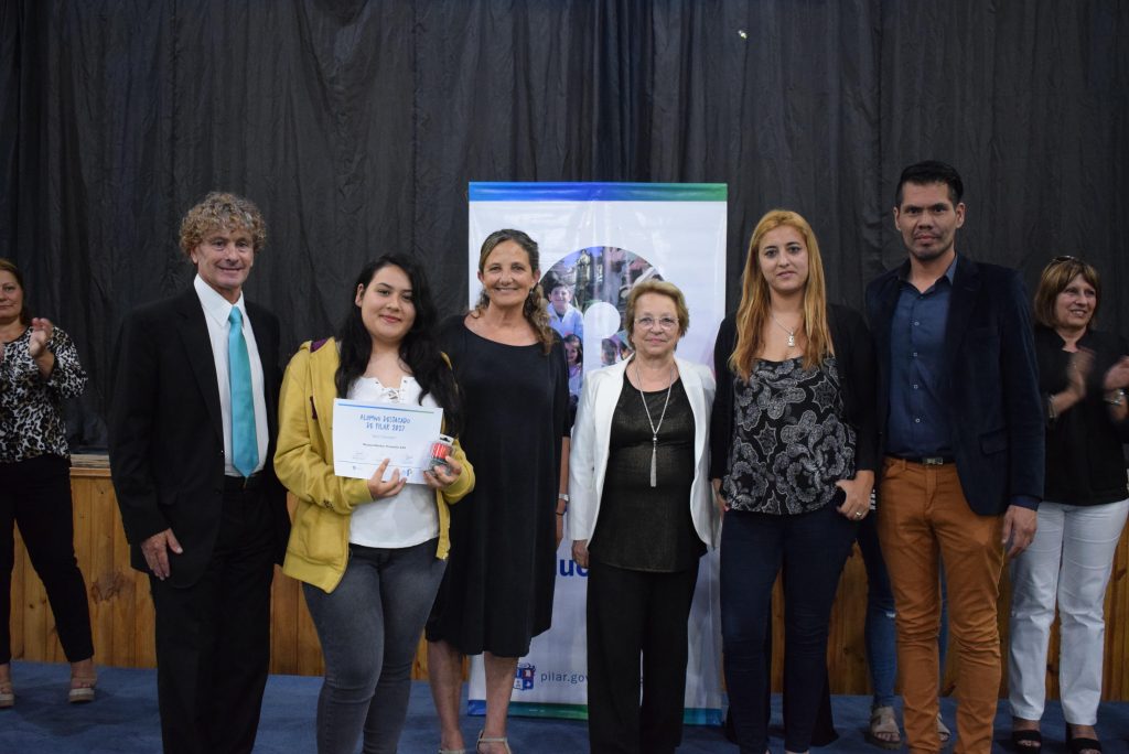 Se hizo la entrega del Alumno Destacado 2017