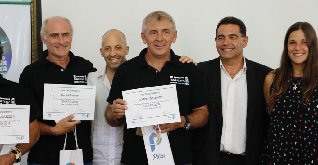 Reconocimiento al piloto Roberto Naivirt