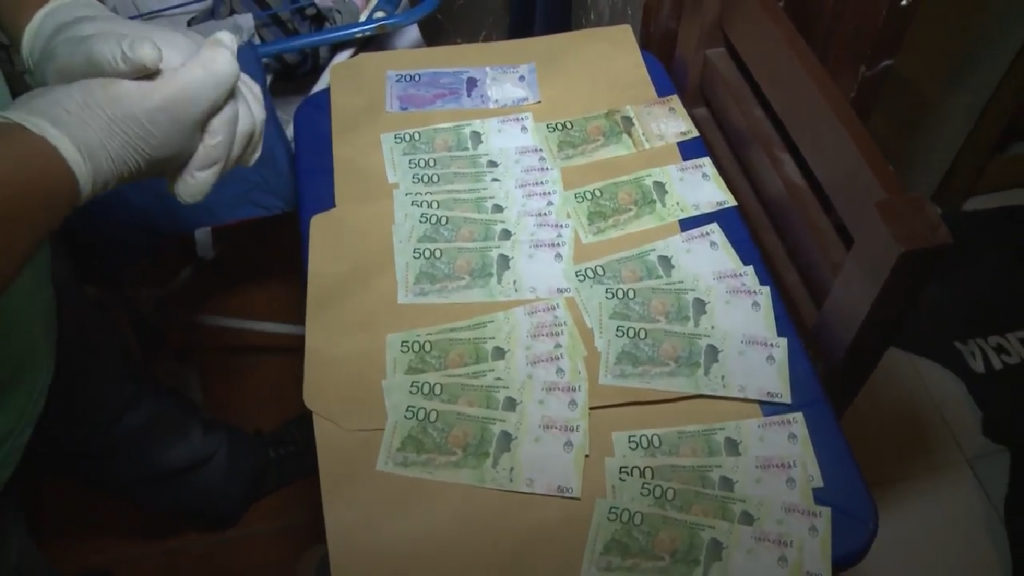 ALLANAMIENTO POR FALSIFICACIÓN DE BILLETES EN MERLO