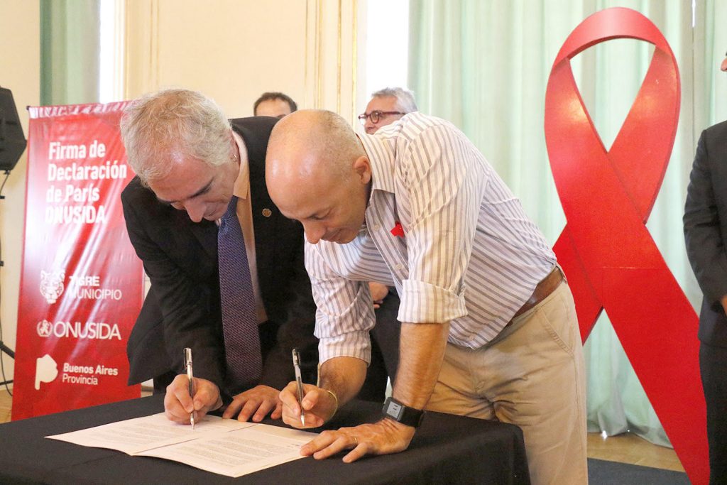 Pilar firmó la Declaración de París para la lucha contra el VIH