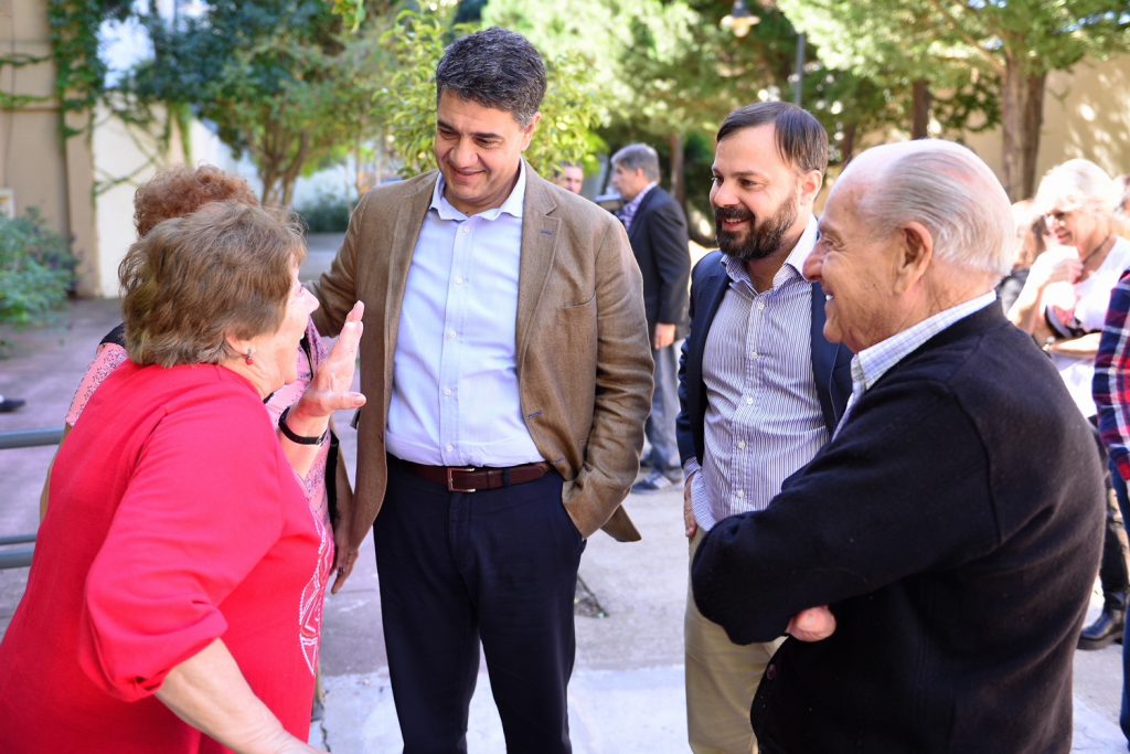 Anses presentó el programa Adultos Mayores en Vicente López