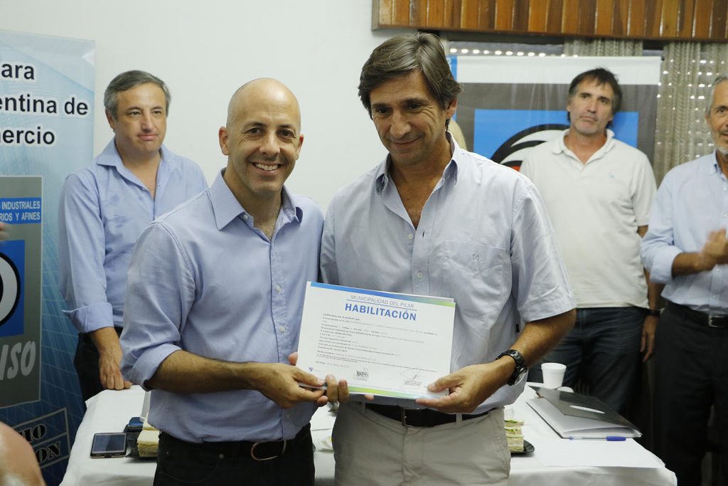Entrega de nuevas habilitaciones definitivas en Del Viso