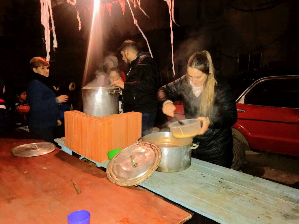 Viernes de ollas populares en Pilar