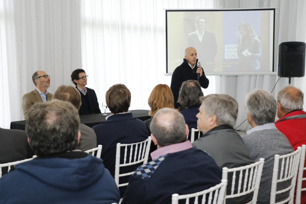Pilar fue sede de una jornada de asesoramiento para más de 100 PyMEs