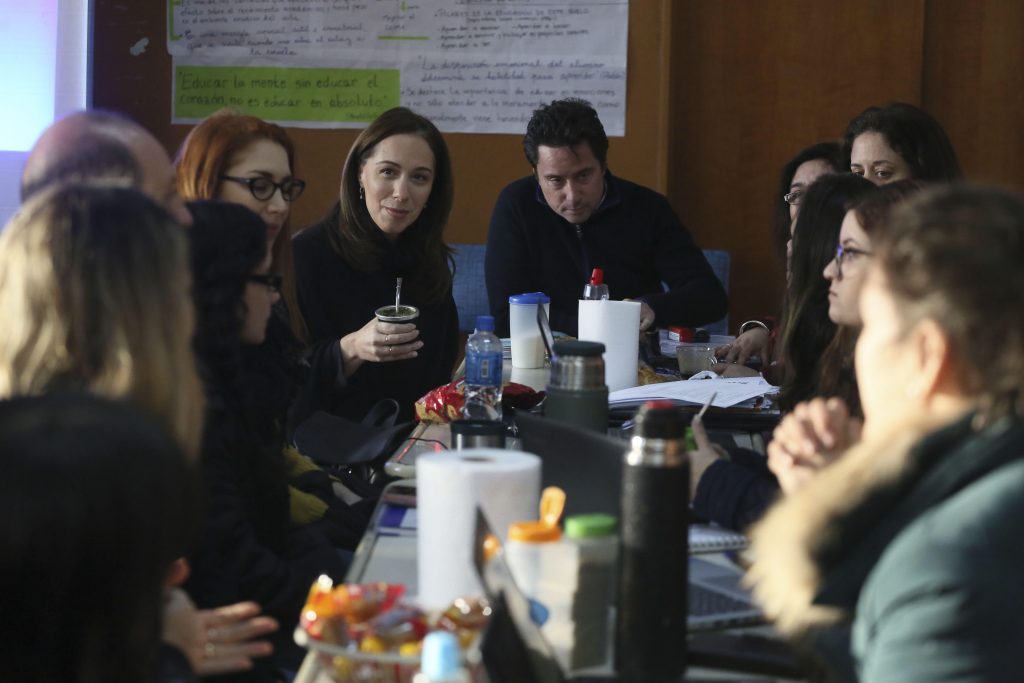 VIDAL PARTICIPÓ DE UNA JORNADA DE CAPACITACIÓN DOCENTE EN UNA ESCUELA DEL PARTIDO BONAERENSE DE MORÓN