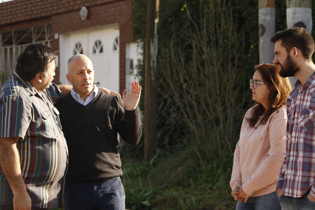 Ducoté recorrió las nuevas veredas del barrio San Alejo