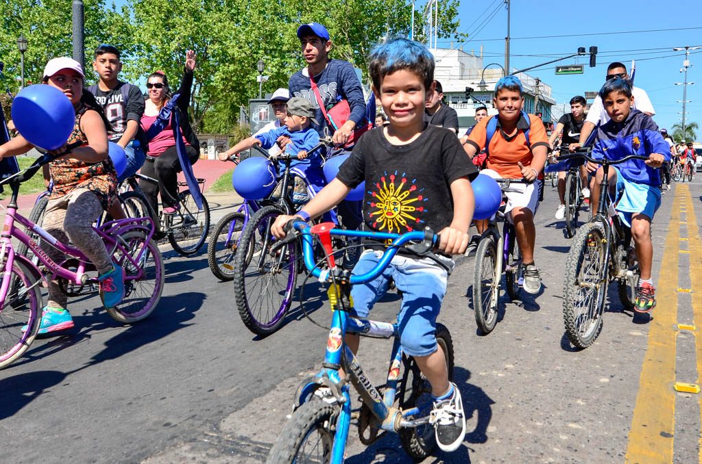 Gran bicicleteada familiar en San Fernando