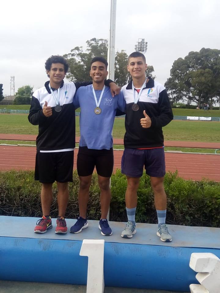 Tres medallas para atletas de pilar