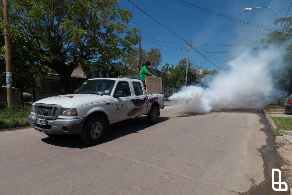 EL MUNICIPIO DE LANUS COMIENZA ENERO CON AMPLIOS OPERATIVOS DE FUMIGACION
