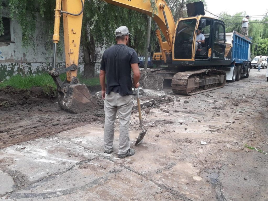 TAREAS DE BACHEO EN EL BAJO DE SAN ISIDRO