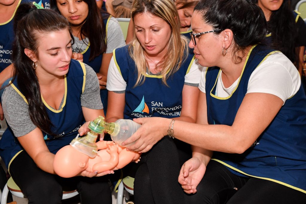 Capacitacion de RCP en los Jardines Maternales