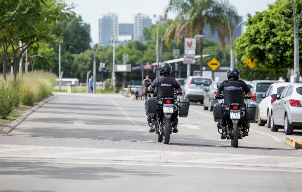 Vicente López lanzó el plan de seguridad del verano en el Paseo de la Costa