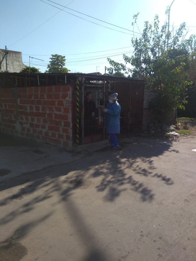 OPERATIVO “CASA POR CASA” EN VILLA ILAZA