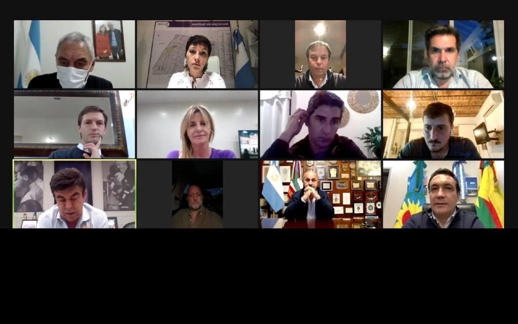 Reunión por zoom de Intendentes e intendentas de la 3era sección electoral
