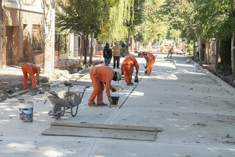 SAN ISIDRO: PAVIMENTO NUEVO EN LA CALLE 3 DE FEBRERO