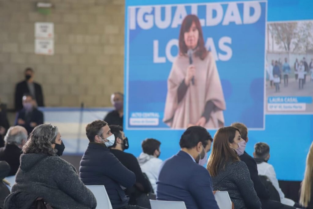 Achával resaltó la defensa de la universidad pública que realizó Cristina Fernández