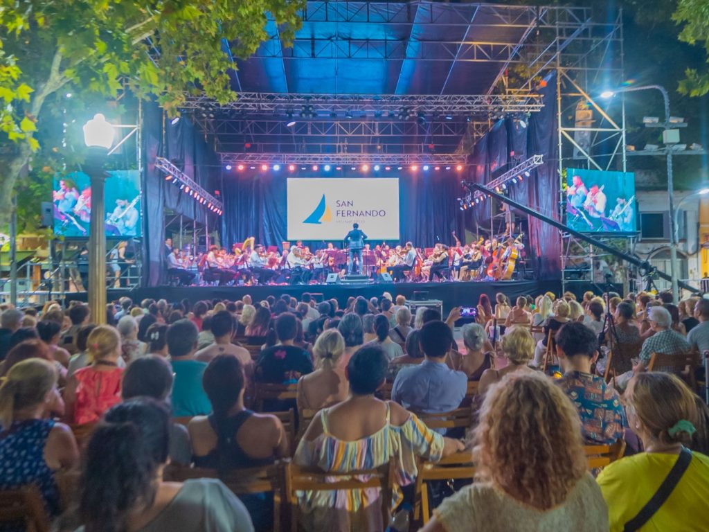 La Orquesta Sinfónica Nacional brindó un concierto para miles de sanfernandinos