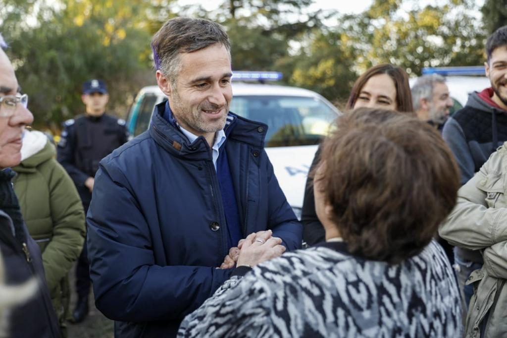 Achával sumó nuevos móviles policiales para Pilar