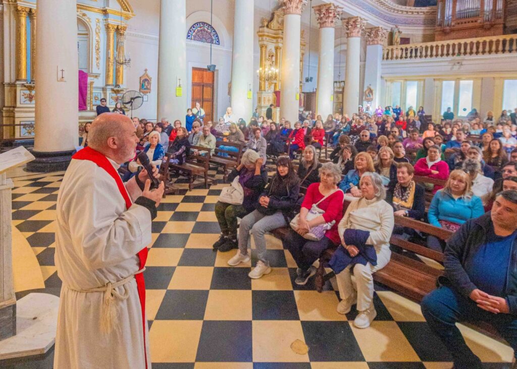 Más de 300 personas participaron en Semana Santa de la Visita de 7 Iglesias de San Fernando