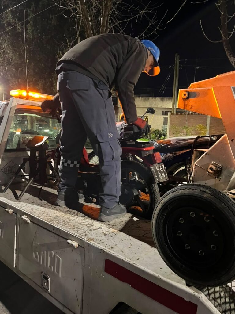 Motos y autos secuestrados en Ezpeleta