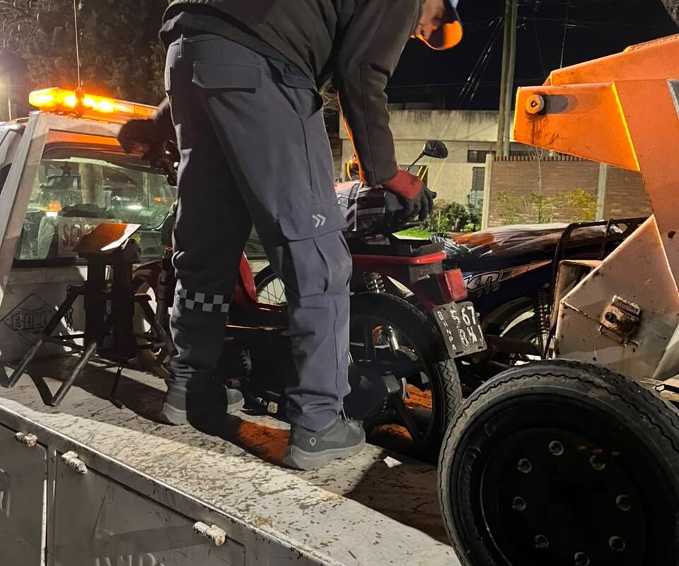 Motos y autos secuestrados en Ezpeleta