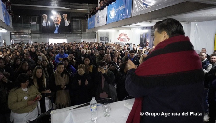 Ishii demanda renovación política en el peronismo