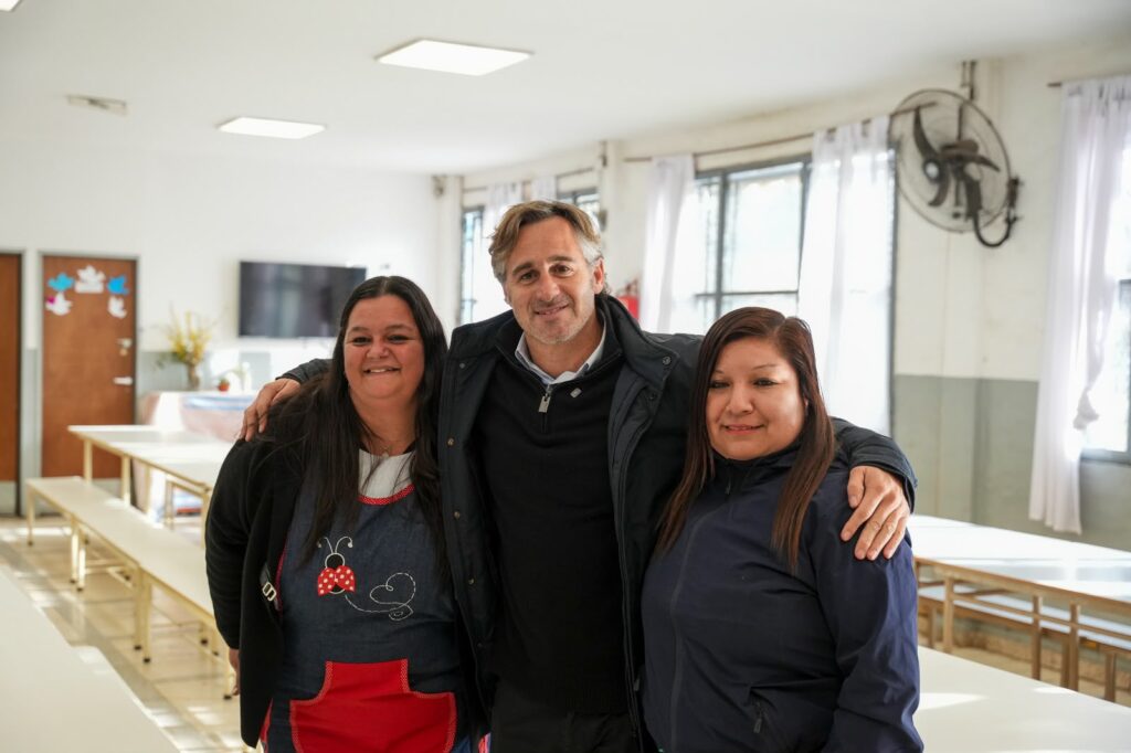 El Municipio sigue mejorando las escuelas y jardines del distrito