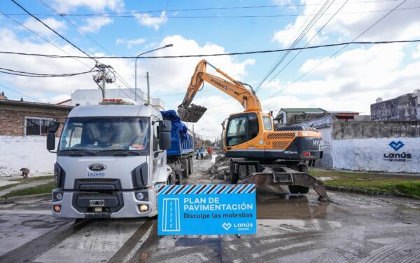 Avanzan las obras de pavimentación en Villa Obrera