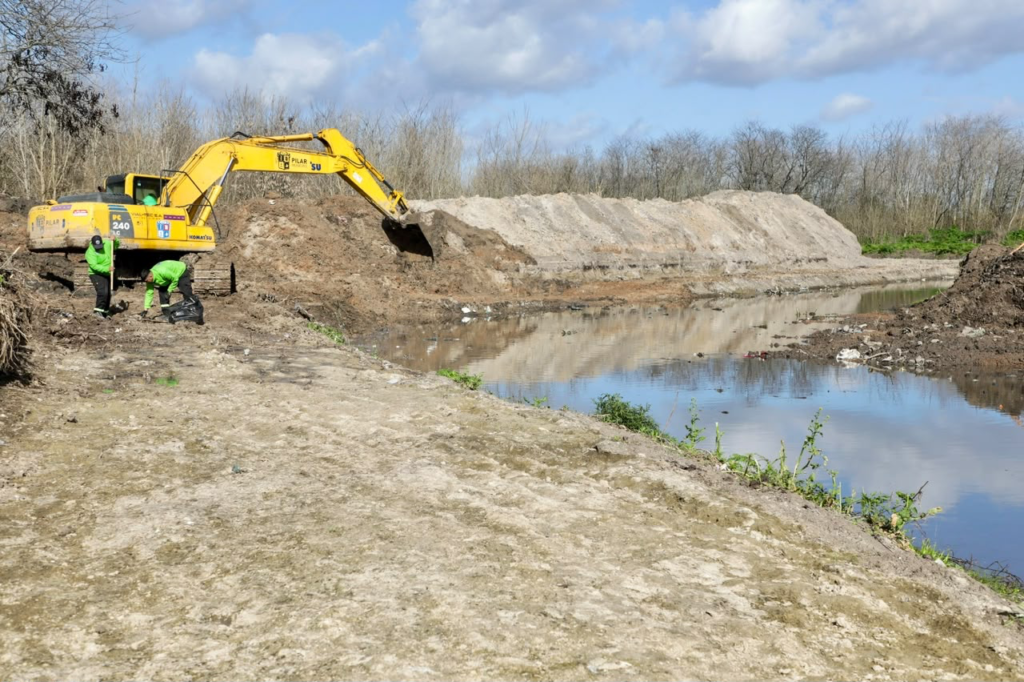 El Municipio realiza nuevos trabajos hidráulicos en el Arroyo Pinazo