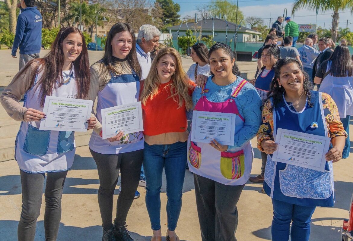 San Fernando homenajeó a sus maestras y maestros