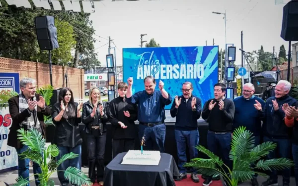 Nardini destacó a un comercio en su 70º aniversario