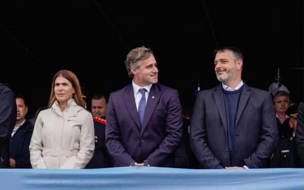 La comunidad de Pilar celebró su historia e identidad en el desfile de sus Fiestas Patronales