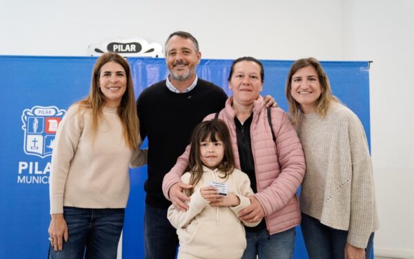 Más vecinos de Pilar recibieron el Pase Libre Multimodal